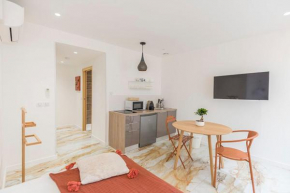 Renovated apartment on the Old Port